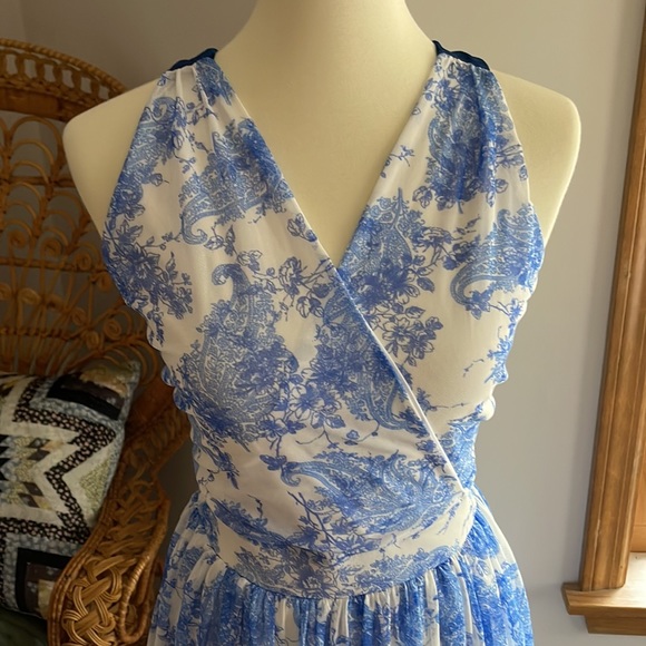 Boohoo Blue & White Patterned Halter Dress - Picture 2 of 7